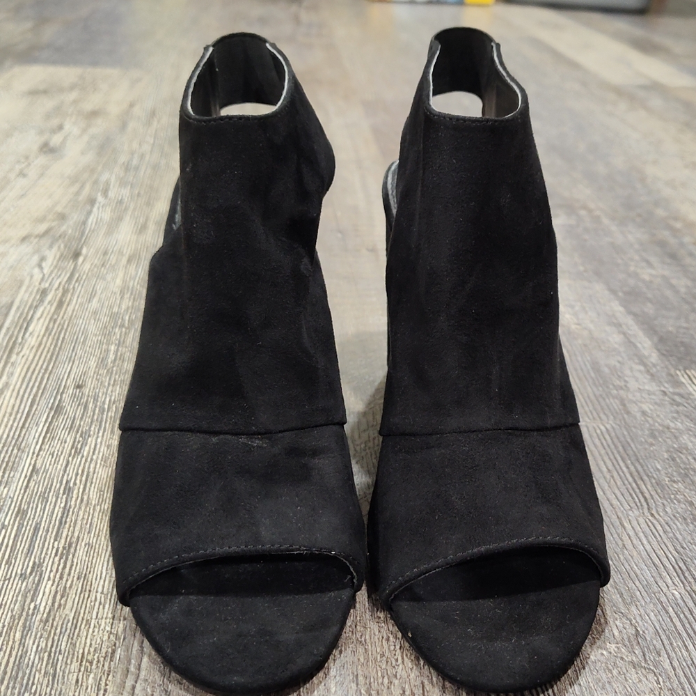 Steve Madden Women's Suede Peep Toe Slingback Heels, Black, Size 9M - Picture 2 of 7